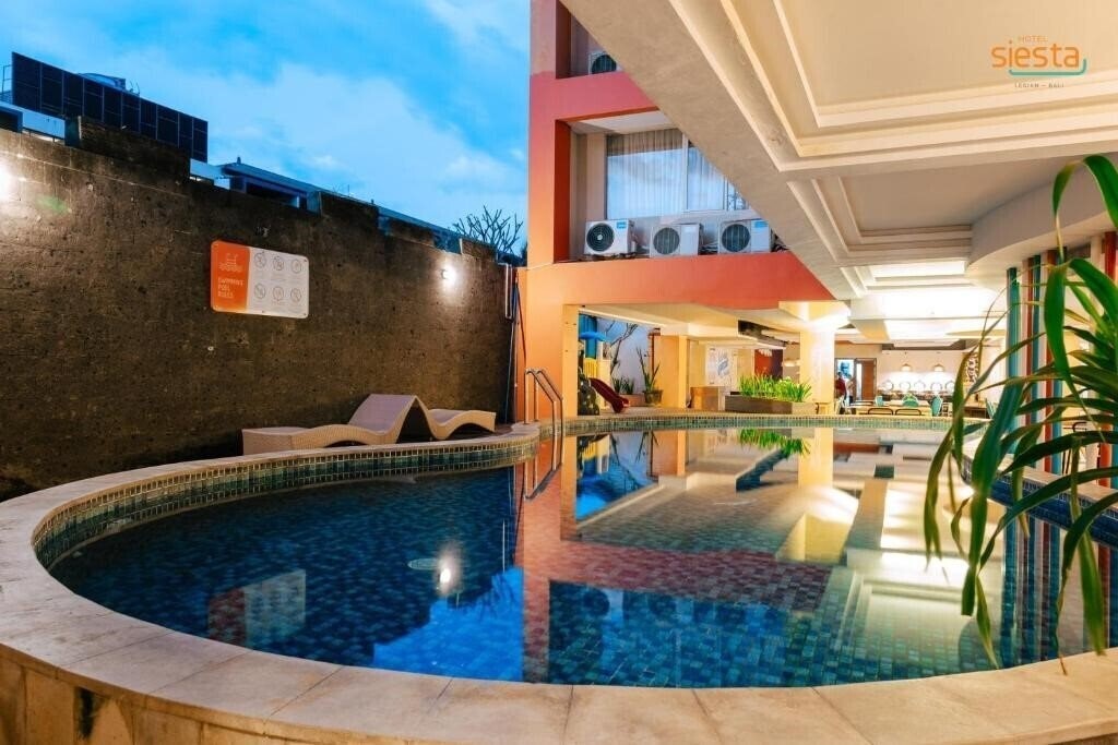 Картинка Cipaganti Legian Hotel 3*