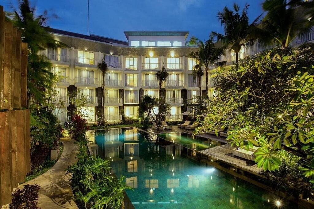 Отель Fontana Hotel 4*