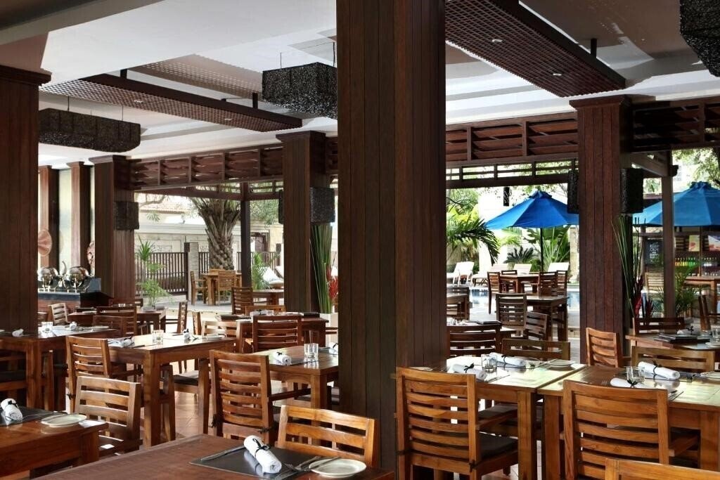 Фотографія Best Western Kuta Villa 4*