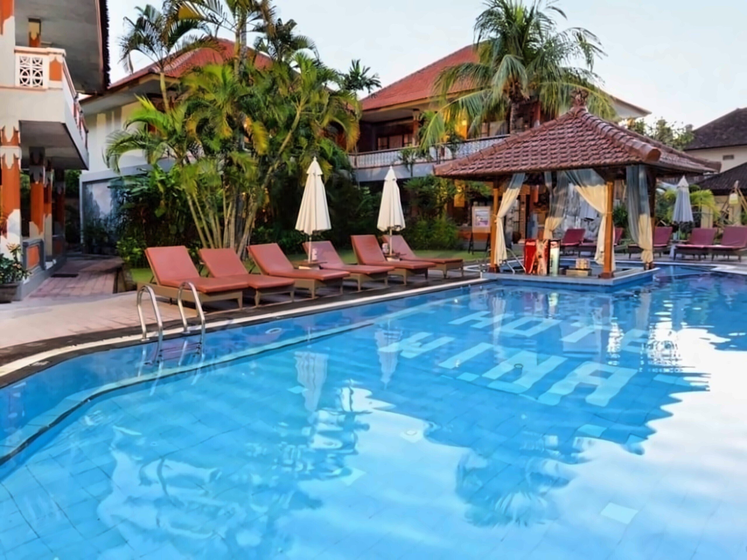 Изображение Wina Holiday Villa Kuta Bali 3*