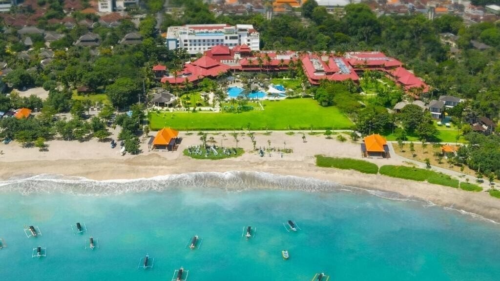 Готель Holiday Inn Resort Baruna Bali 4*