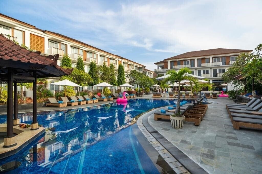 Готель Kuta Beach Club (ex. Sol By Melia’ Kuta Bali) 3*