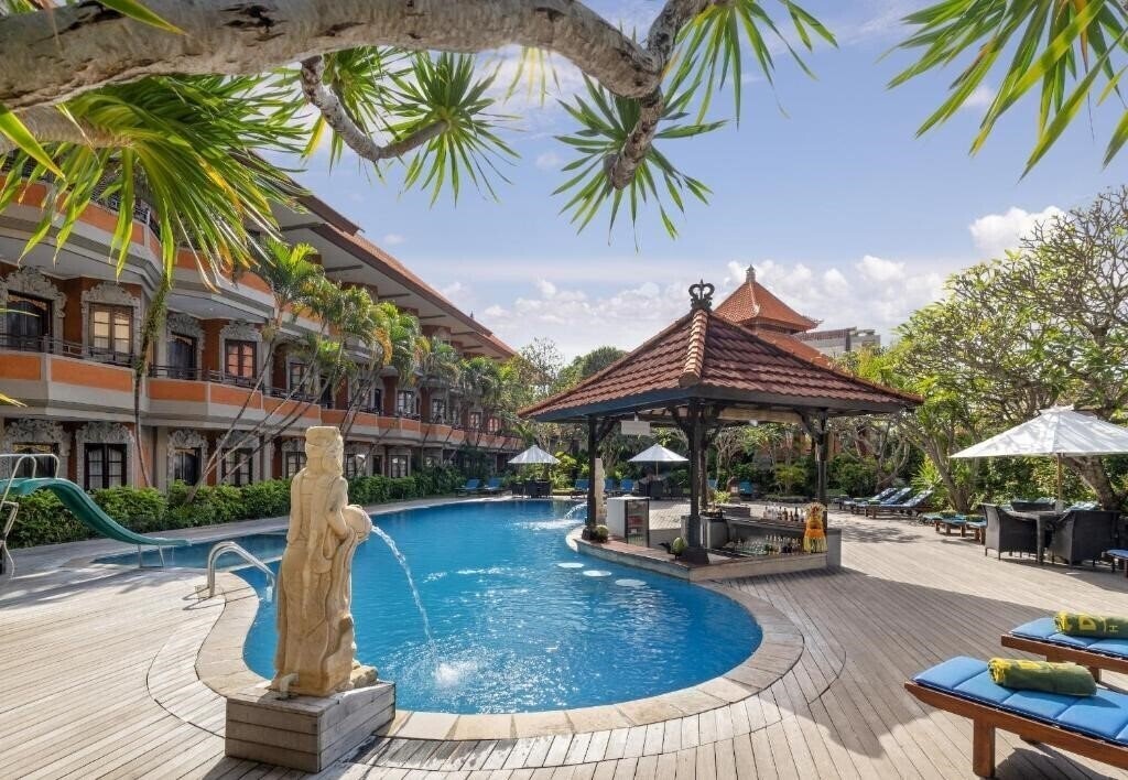Отель Adi Dharma Hotel 3*