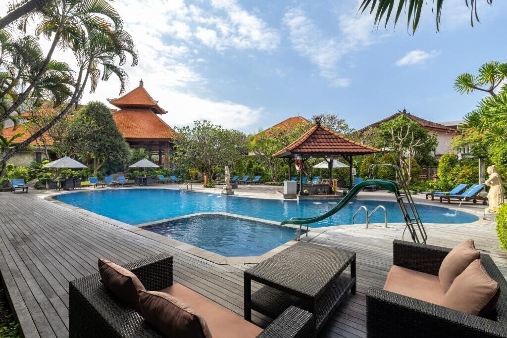 Фотография Adi Dharma Hotel 3*
