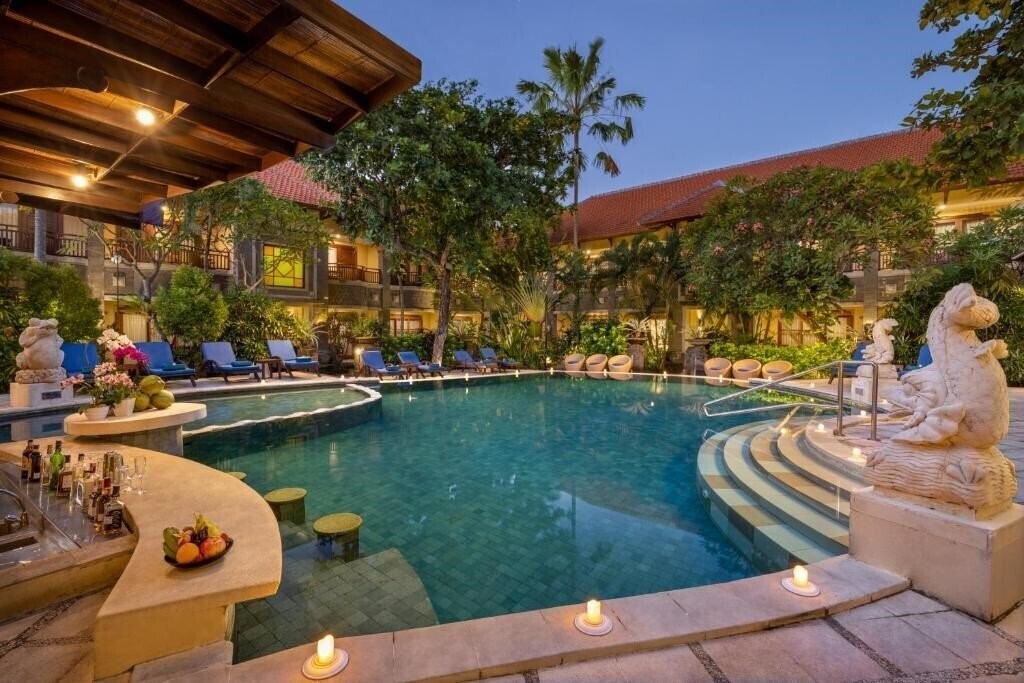 Отель Adhi Jaya Hotel 4*