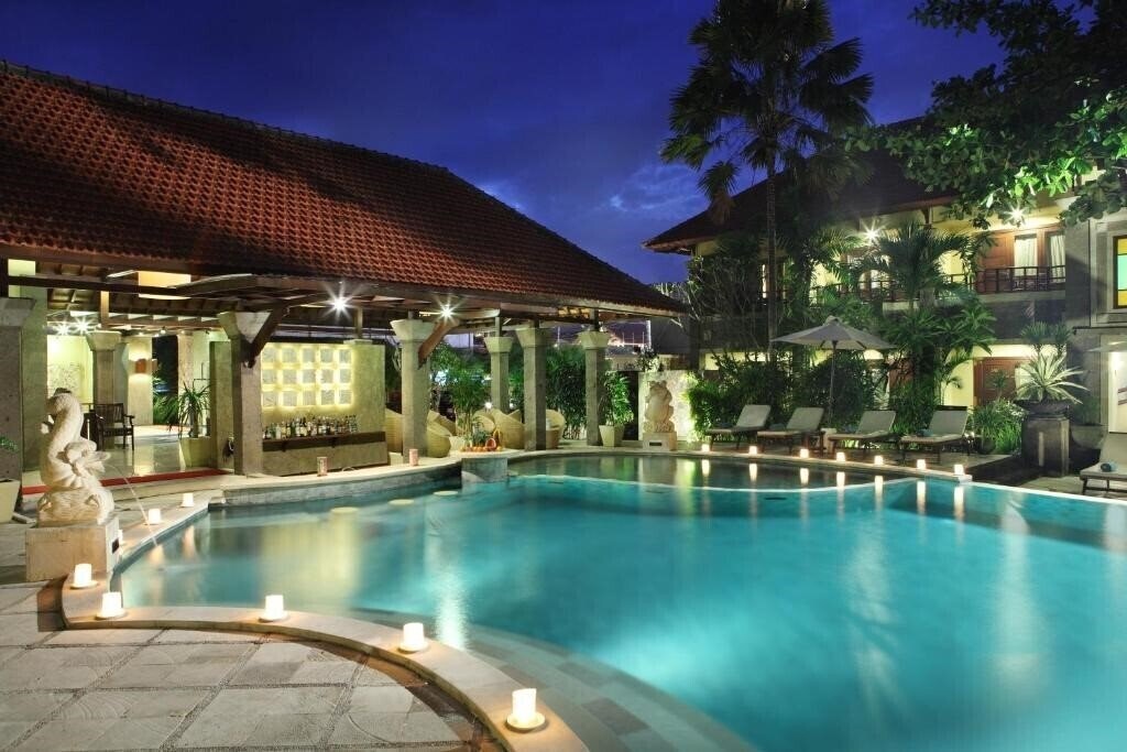 Фотография Adhi Jaya Hotel 4*