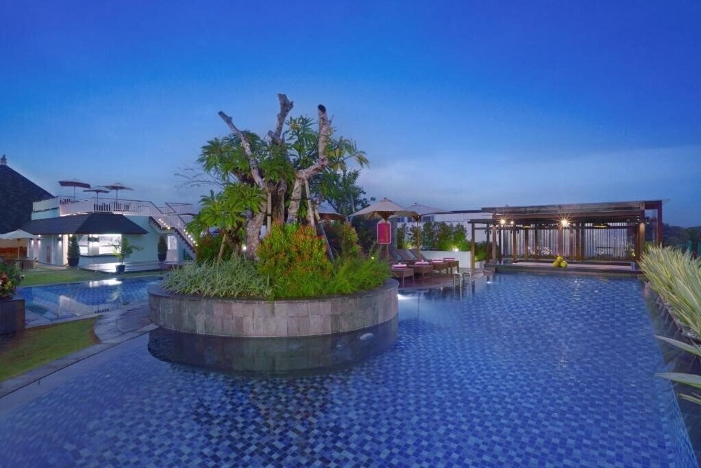 Изображение Favehotel Kuta Kartika Plaza 4*