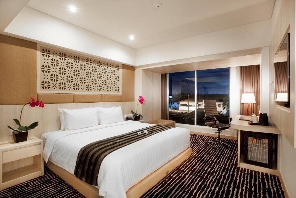 Фото H Sovereign Bali 4*