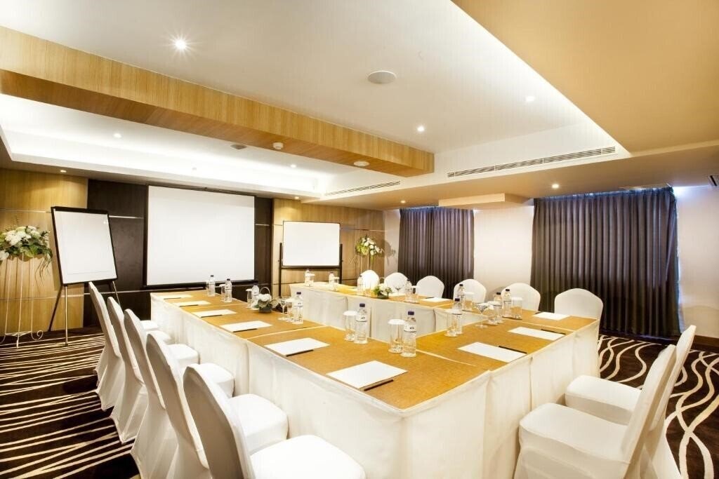 Зображення H Sovereign Bali 4*