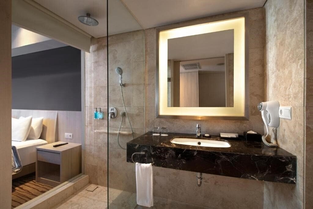 Картинка H Sovereign Bali 4*