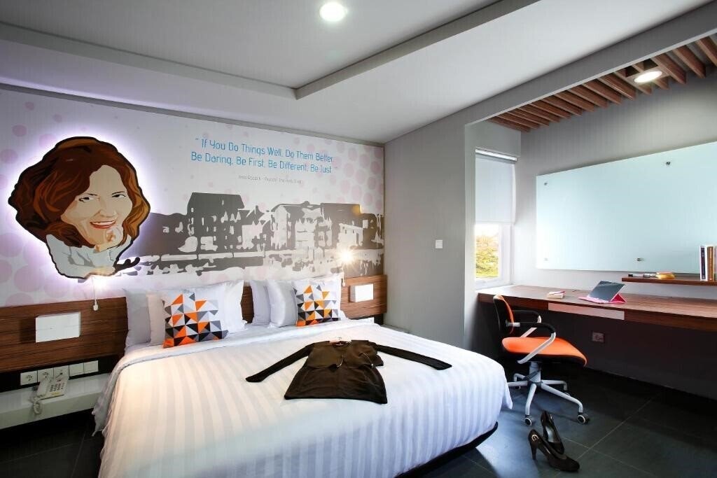 Фото Berry Biz Hotel Sunset Road 3*