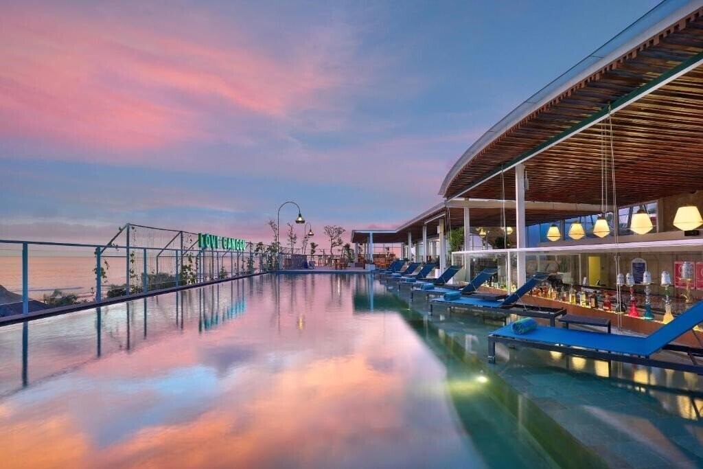 Фото Aston Canggu Beach Resort 4*