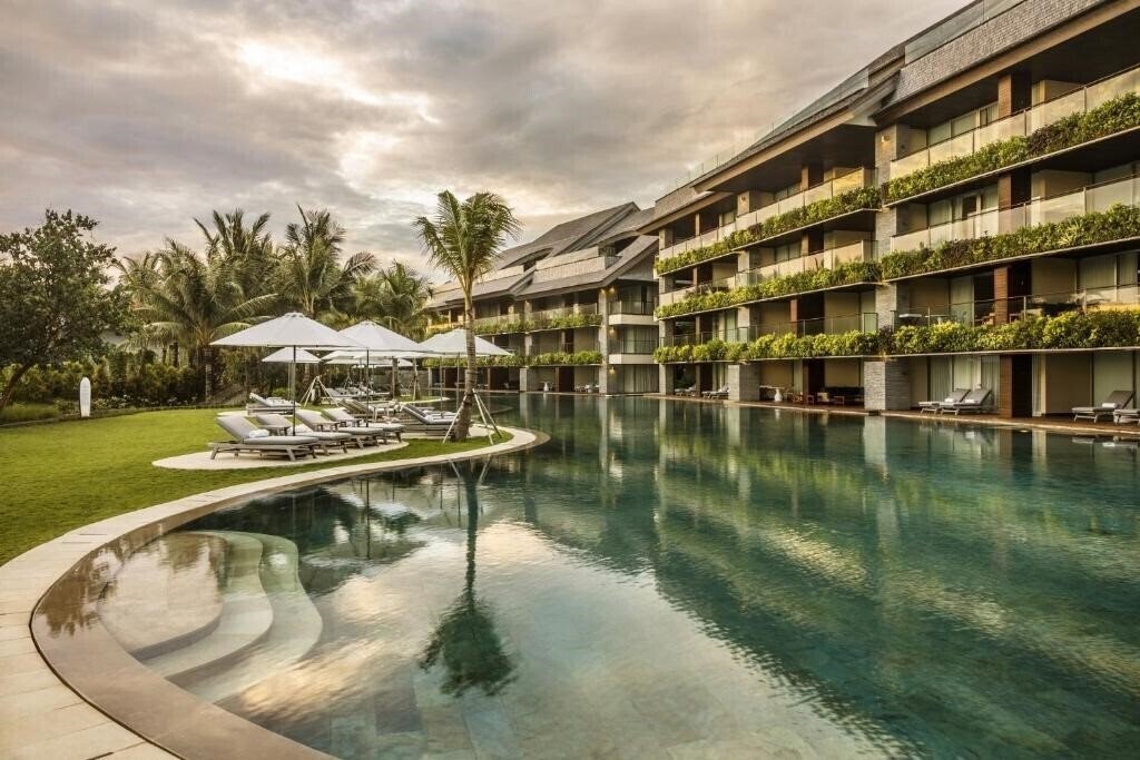 Отель Como Uma Canggu 5*