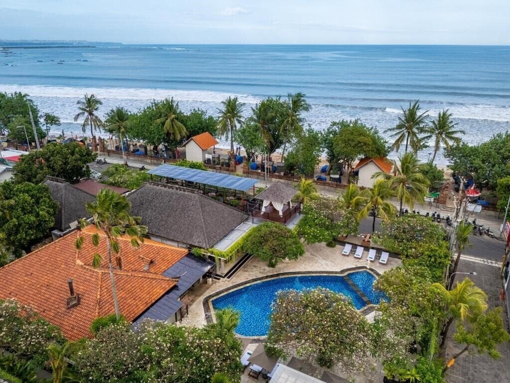 Готель Kuta Sea View Resort & Spa 5*