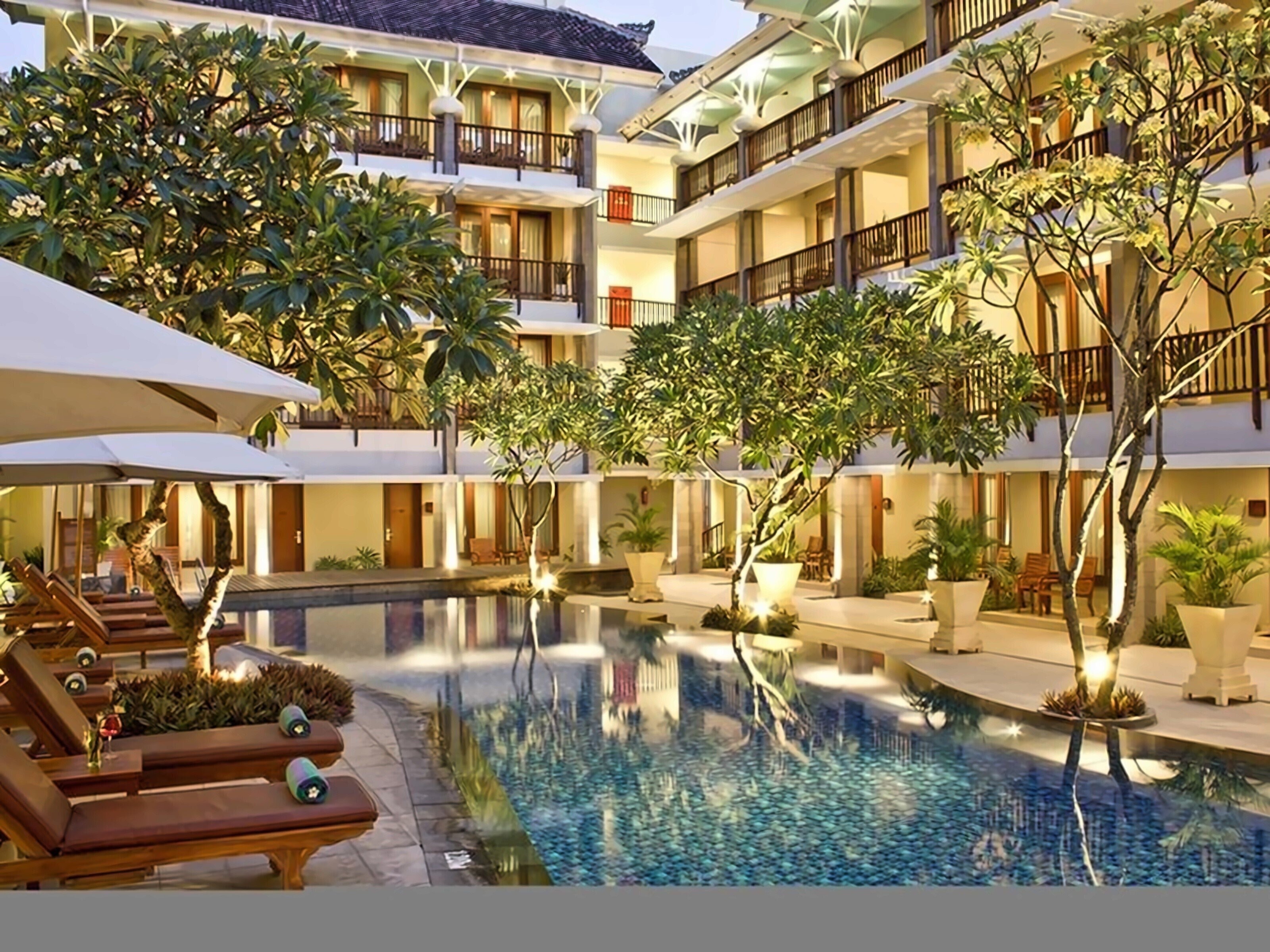 Фото The Rani Tuban 3*