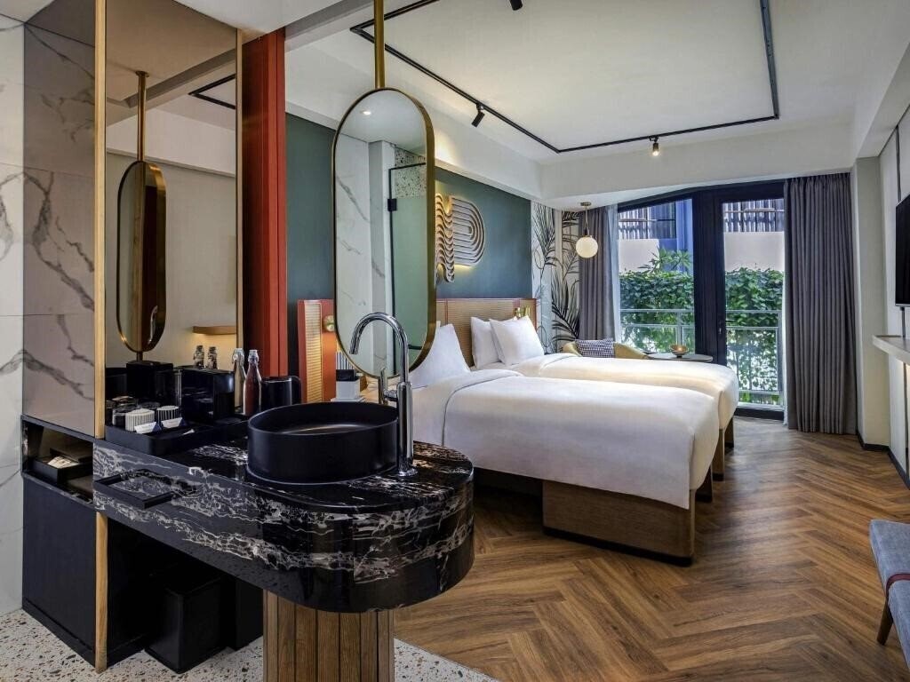Фото Tribe Bali Kuta Beach 4*