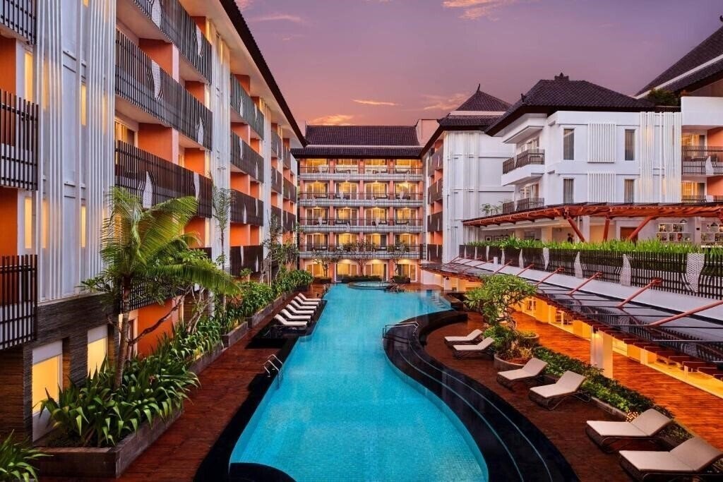 Фотография Fairfield by Marriott Bali Kuta Sunset Road 4*