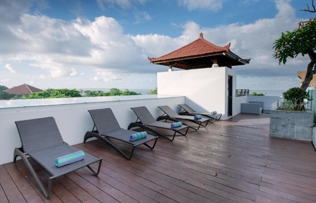 Фотографія Kuta Beach Hotel 4*