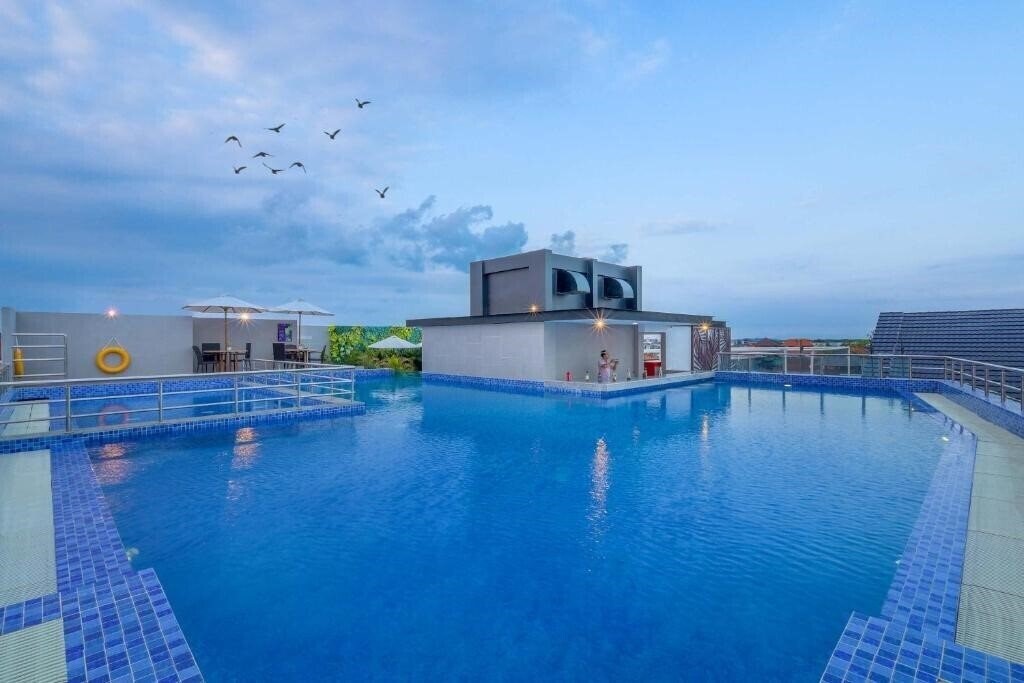 Готель Royal Regantris Kuta 4*
