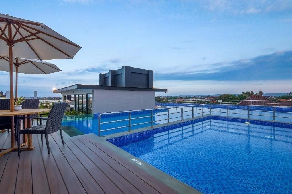 Фото Royal Regantris Kuta 4*