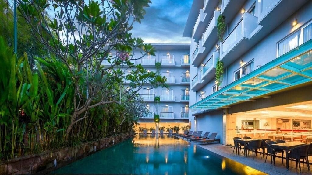 Изображение Harris Hotel Kuta Galleria Bali 3*