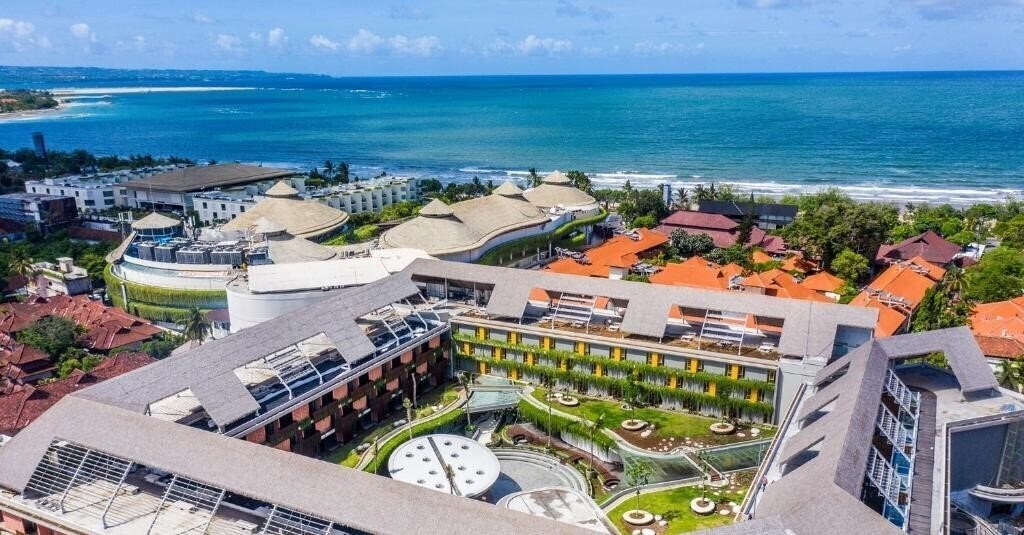 Картинка Yello Kuta Beachwalk Bali 3*