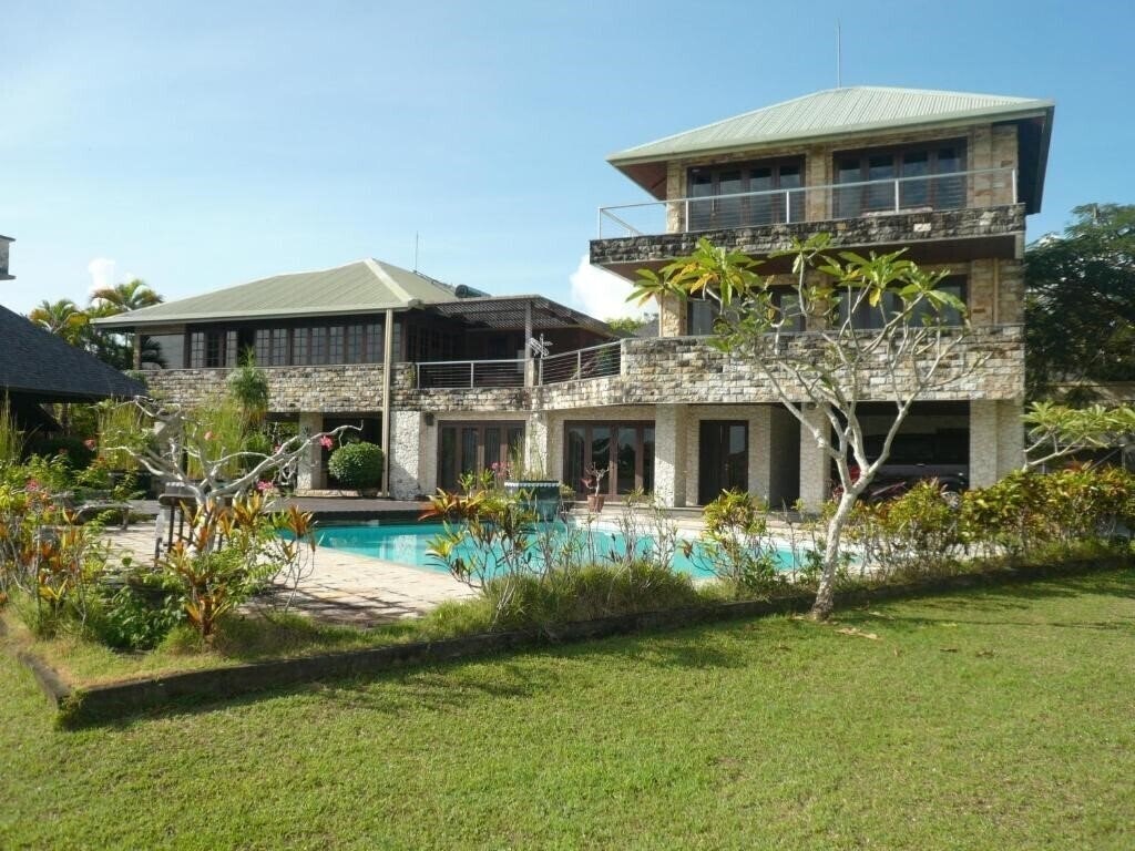 Готель The Rishi Villa 4*