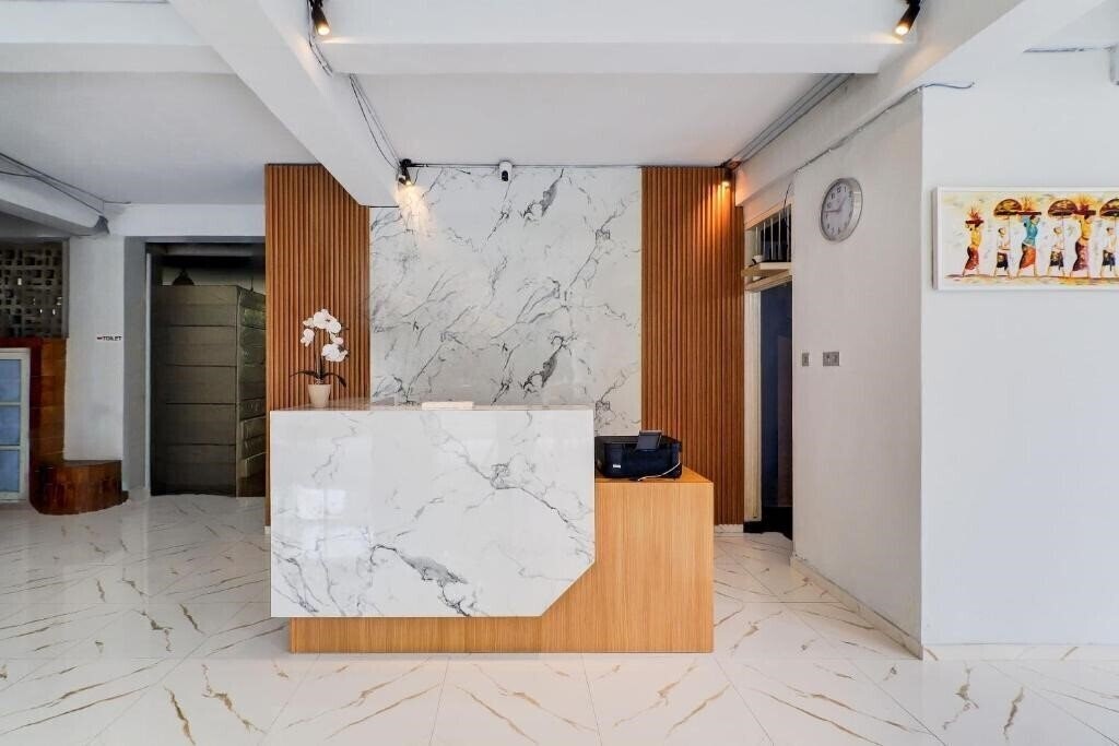 Фотография Townhouse Oak Legian Near Legian Beach 2*