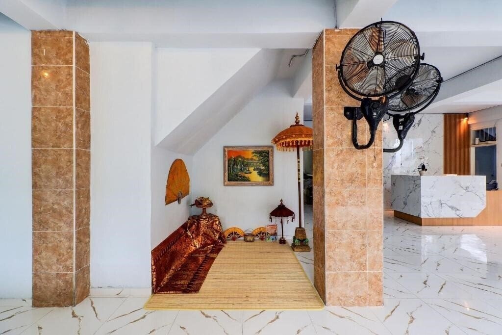 Картинка Townhouse Oak Legian Near Legian Beach 2*