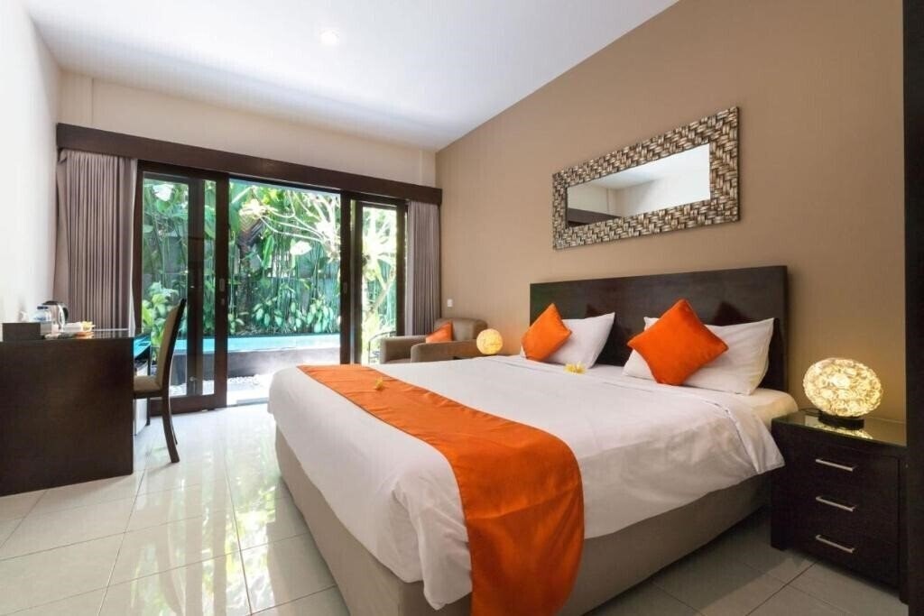 Фото The Pavilion Kuta 3*