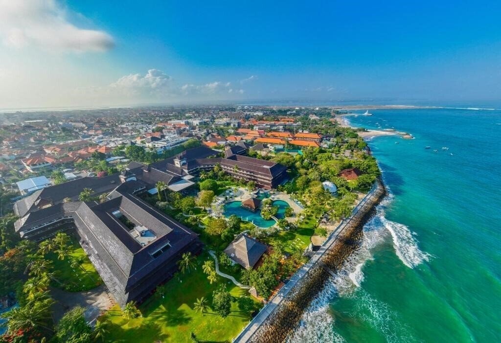 Отель Discovery Kartika Plaza 5*