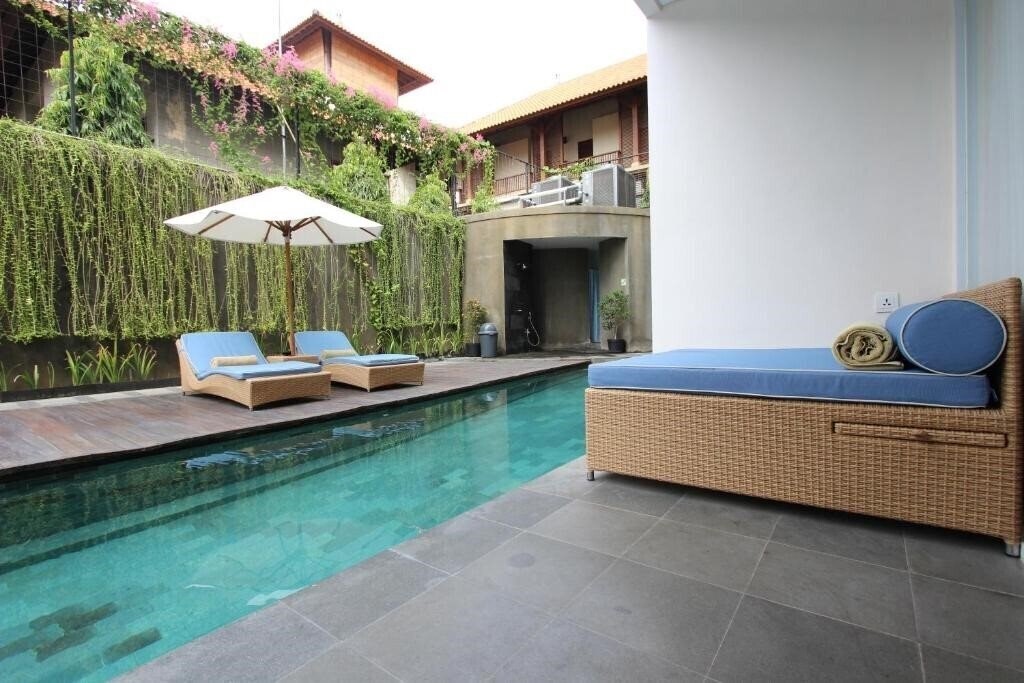 Изображение Ossotel Legian Bali 4*
