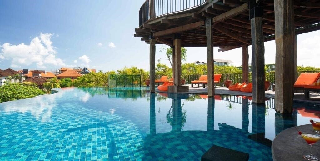 Изображение Sun Island Hotel & SPA Legian 4*
