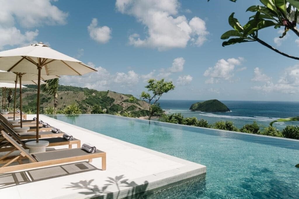 Готель Somewhere Lombok 4*