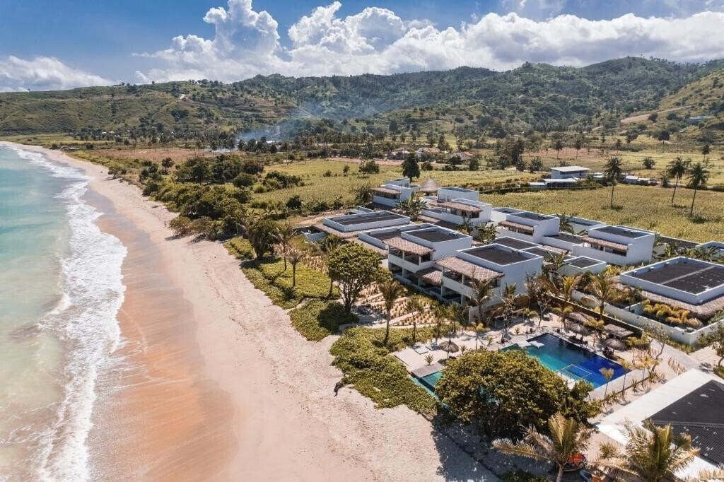 Фото Amber Lombok Beach Resort 4*
