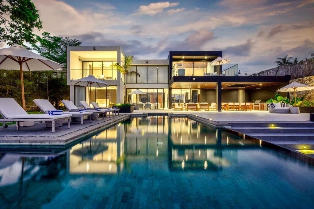 Отель Selong Selo Resort & Residences 5*