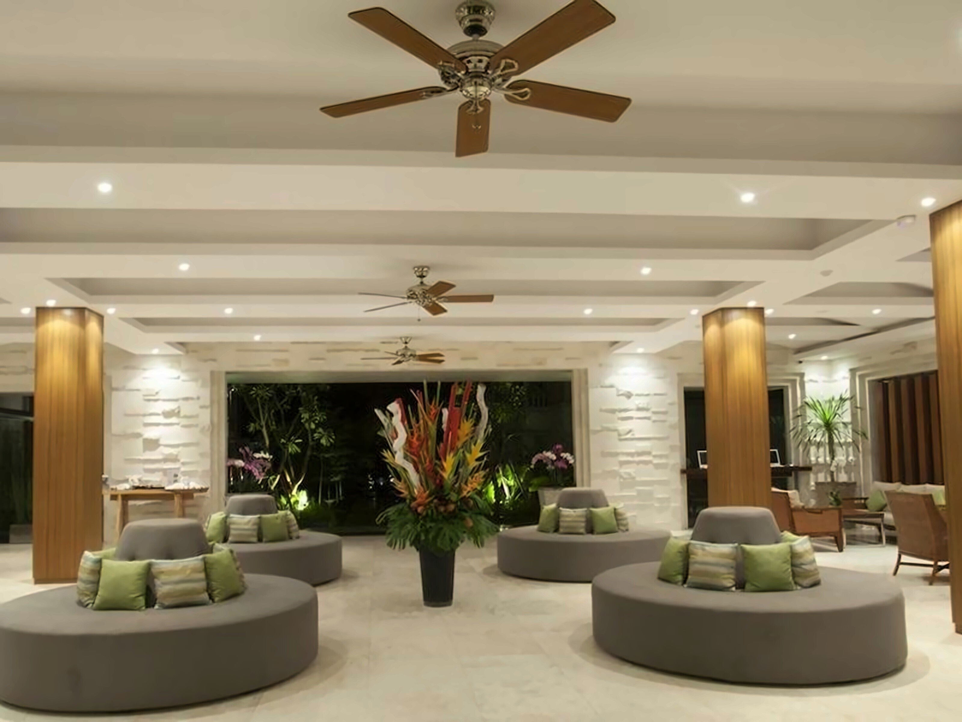 Фотография Grand Whiz Nusa Dua 4*