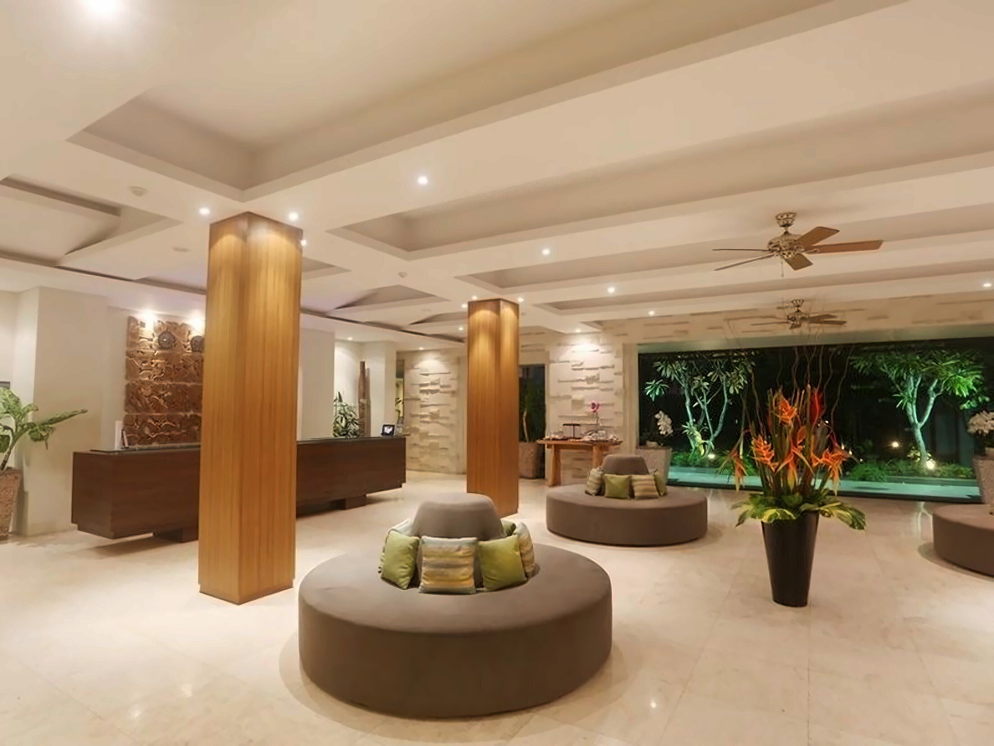 Изображение Grand Whiz Nusa Dua 4*