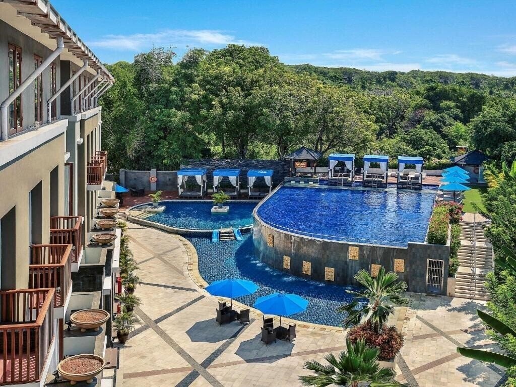 Готель Mercure Bali Nusa Dua 4*
