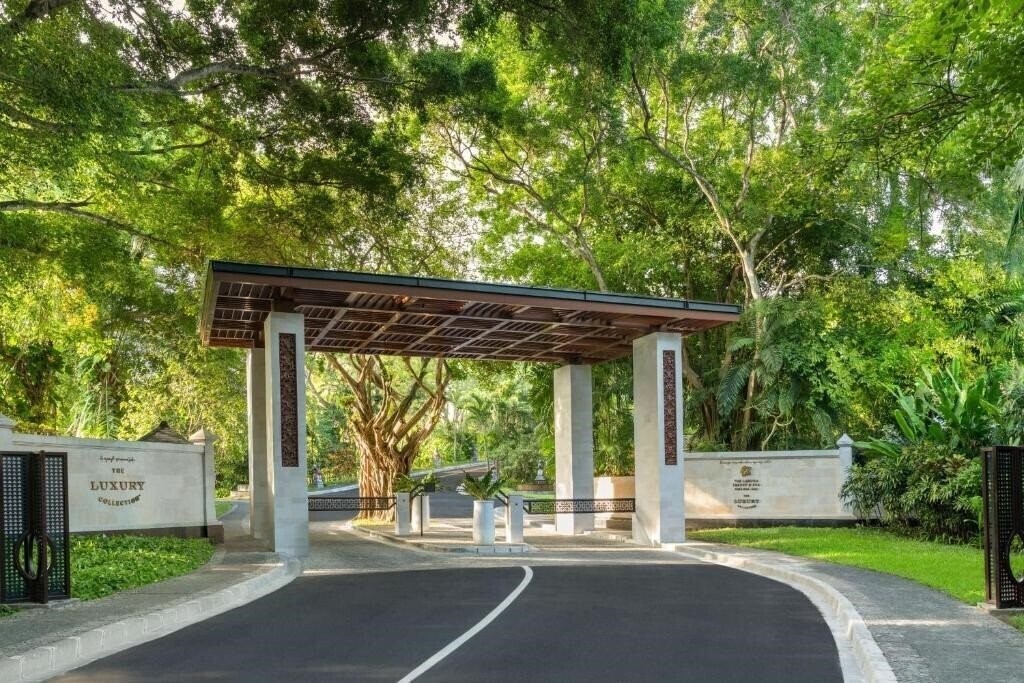 Отель Laguna  Resort & Spa 5*