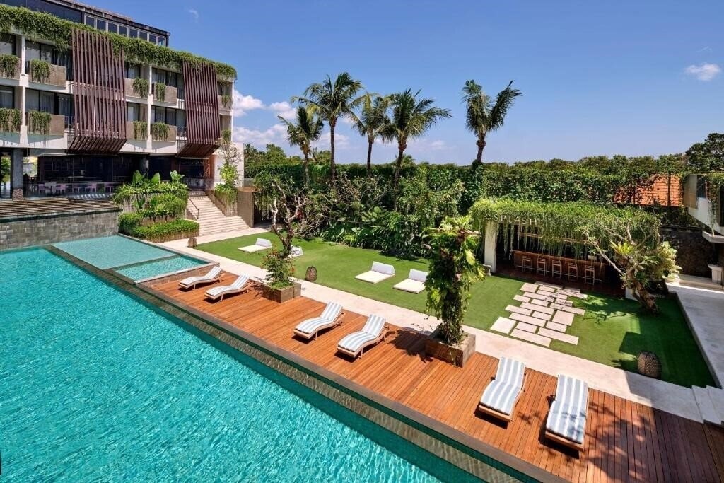 Готель Vasanti Seminyak Resort 4*