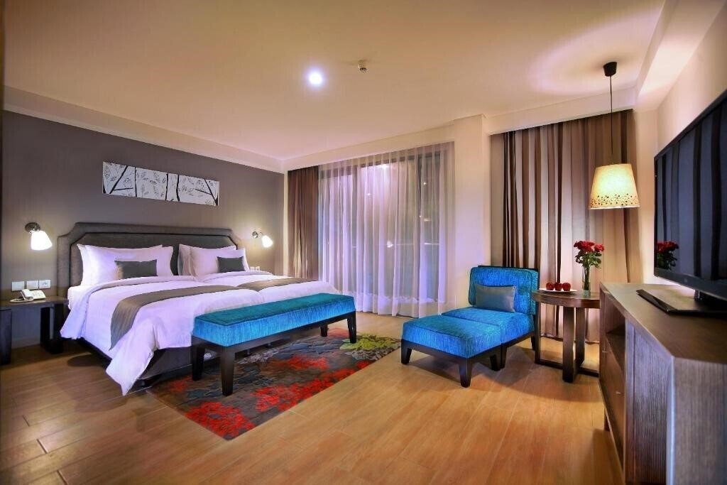 Зображення The Harper Hotel Kuta 4*