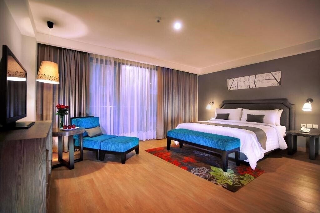 Картинка The Harper Hotel Kuta 4*