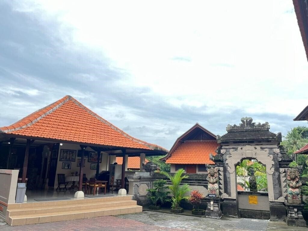 Отель Pande Permai Bungalow 3*