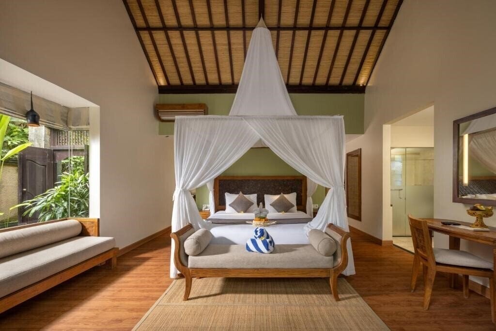 Фото The Lokha Ubud 4*