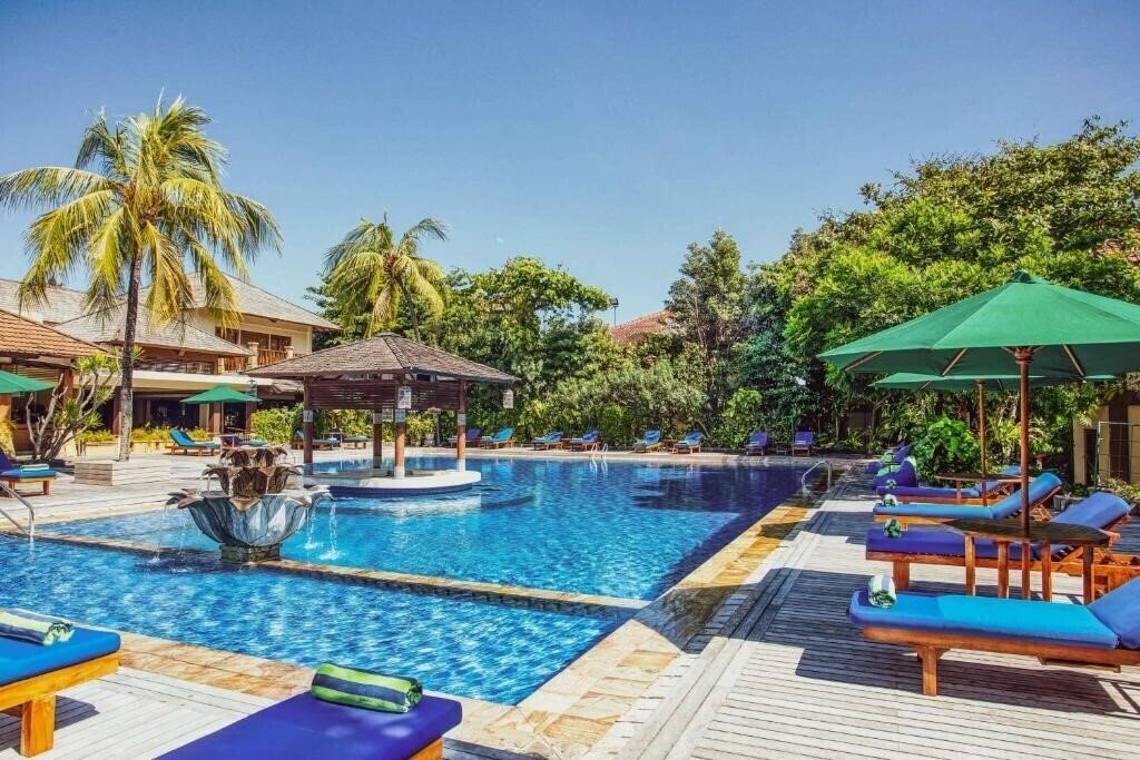 Готель Risata Bali 4*