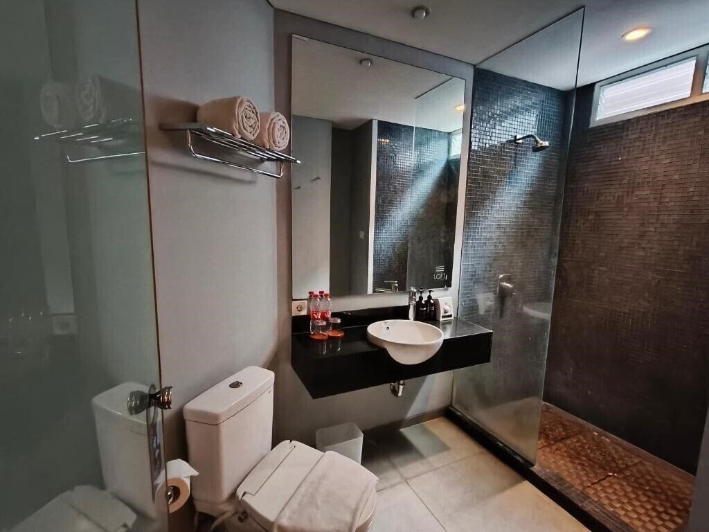 Фотография Loft Legian Hotel 2*