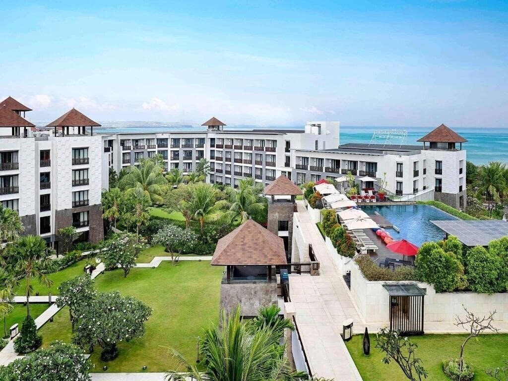 Отель Pullman Bali Legian Nirwana 5*