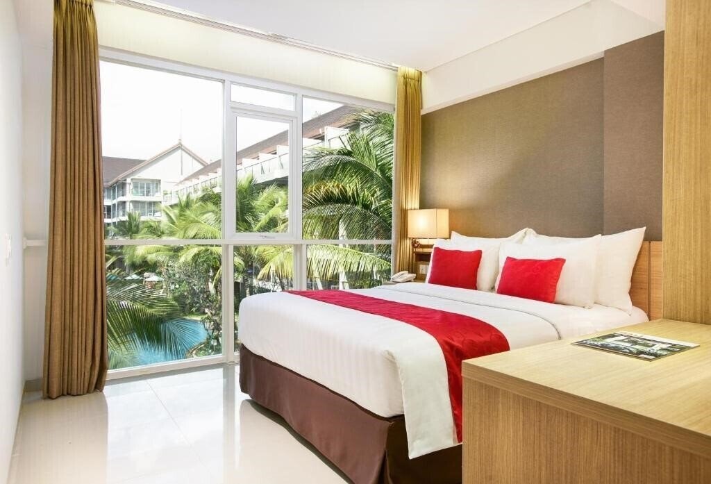 Фото Ramada Encore Bali Seminyak 4*