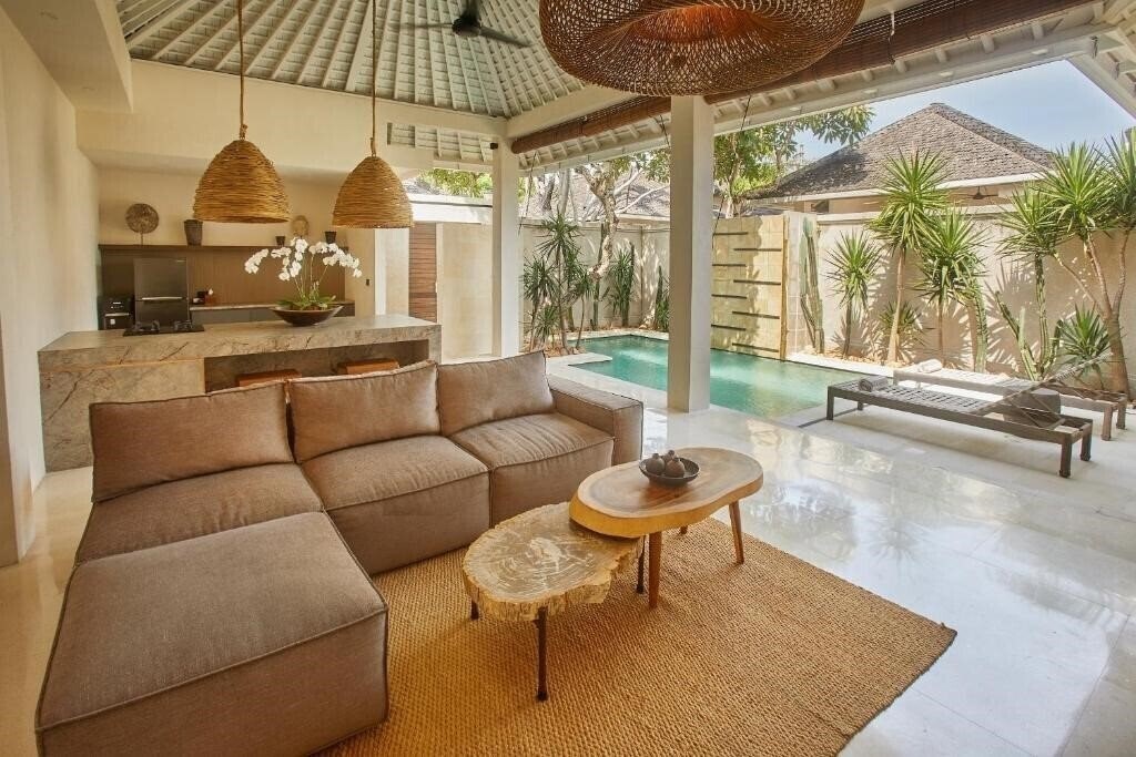 Картинка Ahimsa Beach Jimbaran 5*
